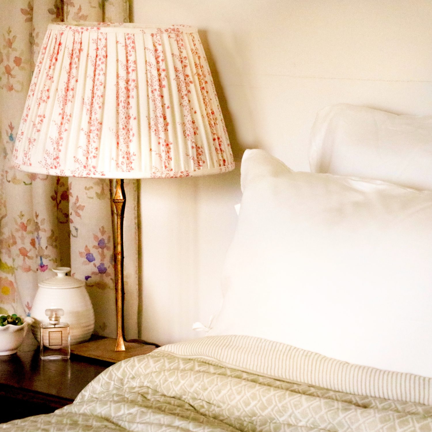 block print, block print lampshades, English interiors, English lampshades, gathered lampshades, indian textiles, country house decor, online shopping uk, online shopping lampshades, online shopping block print, shenouk, luxury lampshades, English lampshades, English block print