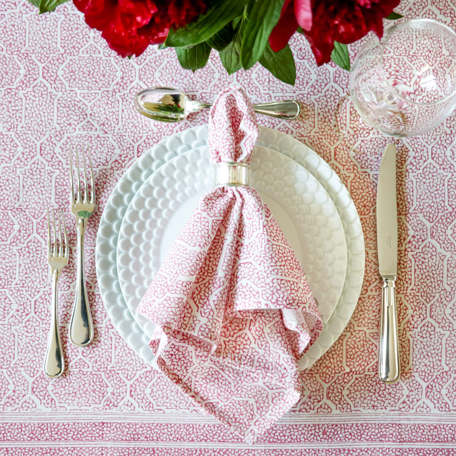 shenouk, block print, block print table linen, block print tablecloths, indian block print, English block print, online shopping block print, online shopping table linen uk, online shopping tablecloth uk, handmade tablecloth, hand printed tablecloths, hand printed fabric, online shopping tablecloth, block print tablecloth, Block print table linen, napkins, block print tablecloth, block print napkins