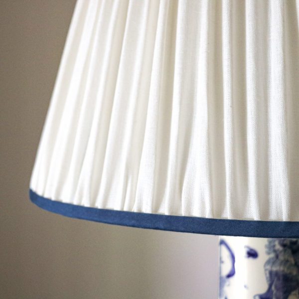 linen lampshades, shenouk, luxury lampshades, English interiors, online shopping lampshades, uk lampshades, blue trim, blue lampshades