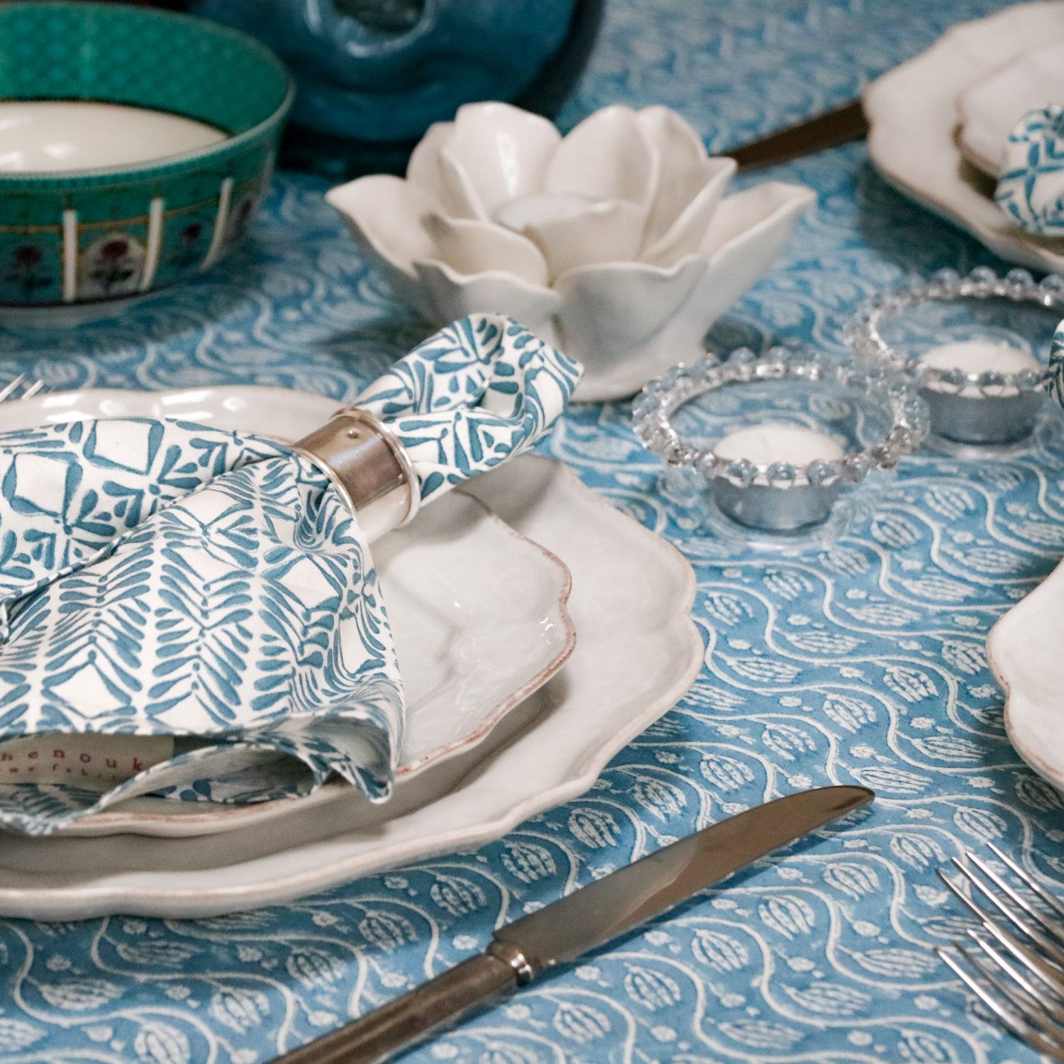 shenouk, luxury table linen, table linen, tablecloths, block print tablecloths, indian block print, English block print, online shopping block print, online block print, blue tablecloths, napkins, block print napkins, blue napkins, English table linen, British table linen, online table linen
