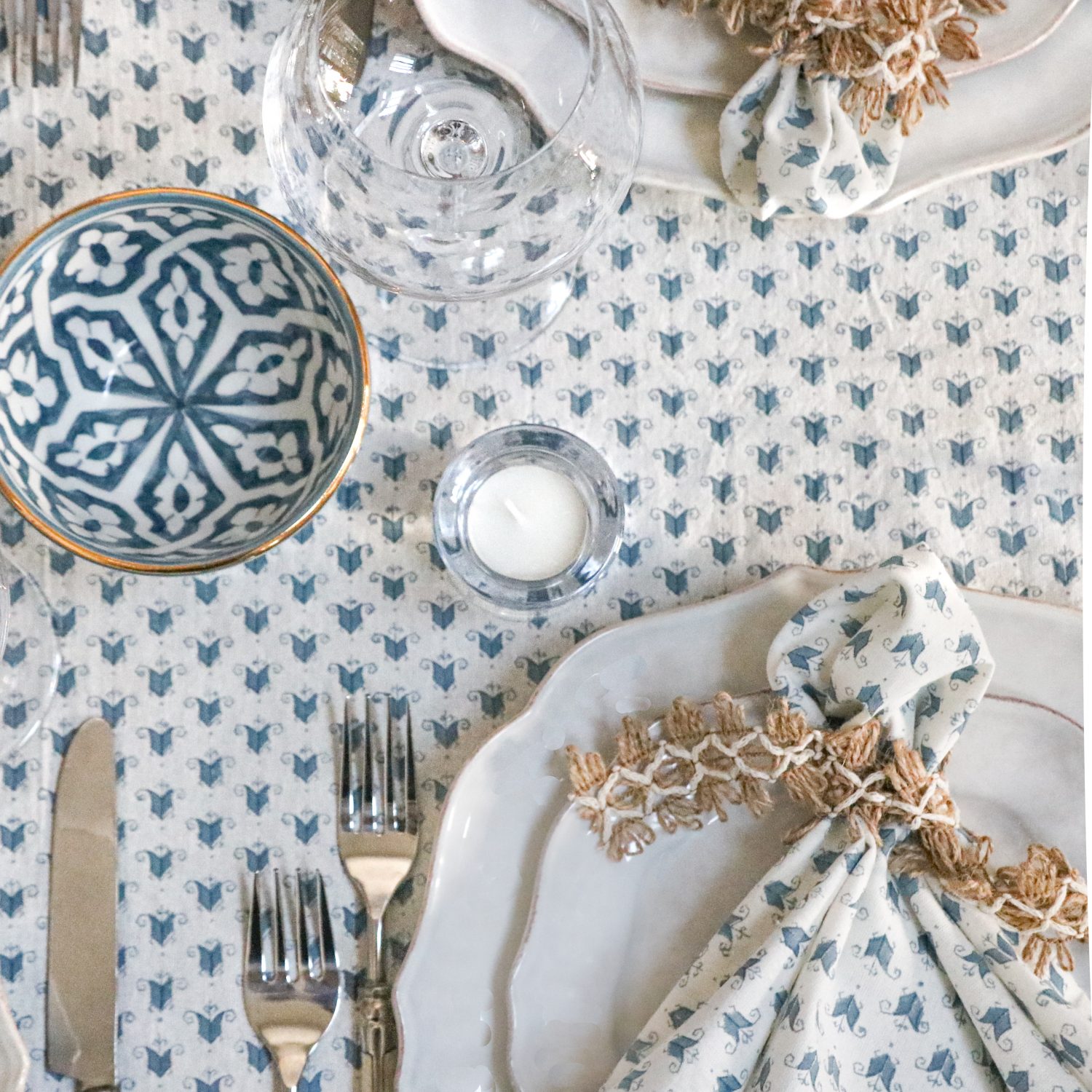 shenouk, luxury table linen, table linen, tablecloths, block print tablecloths, indian block print, English block print, online shopping block print, online block print, pink tablecloths, coral tablecloths, orange tablecloths, terracotta tablecloths, striped tablecloths, striped napkins