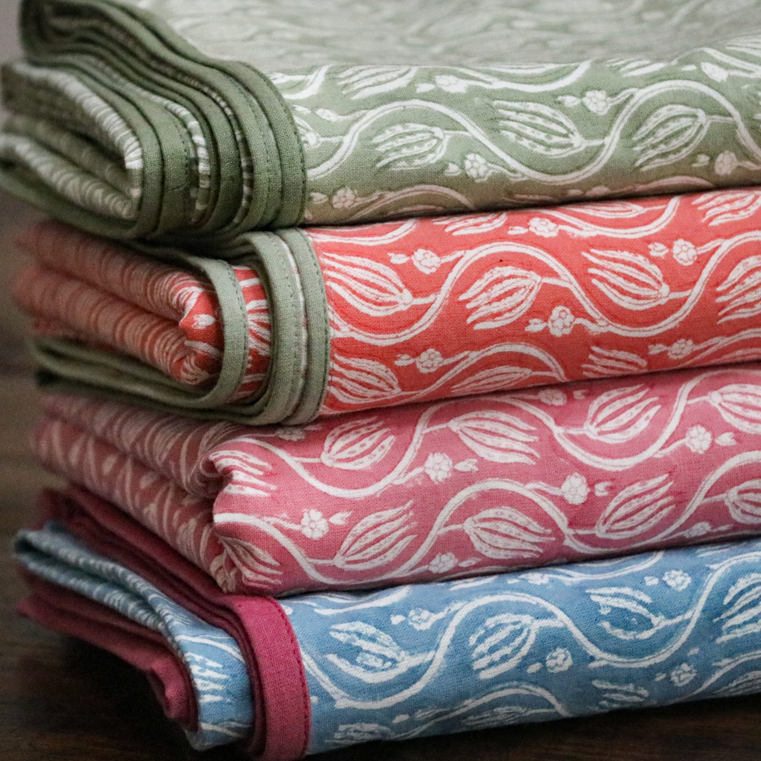 shenouk, luxury table linen, table linen, tablecloths, block print tablecloths, indian block print, English block print, online shopping block print, online block print, blue tablecloths, napkins, block print napkins, blue napkins, English table linen, British table linen, online table linen