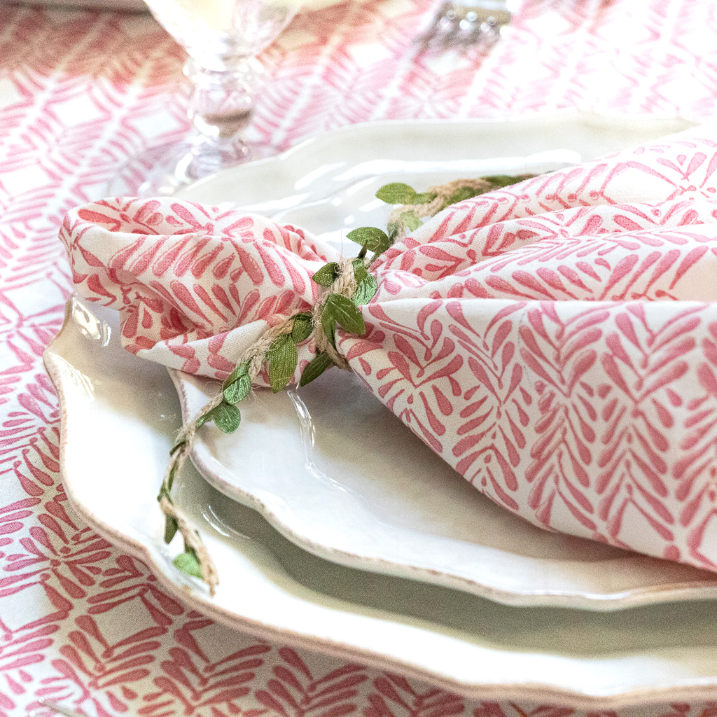 shenouk, luxury table linen, table linen, tablecloths, block print tablecloths, indian block print, English block print, online shopping block print, online block print, pink tablecloths, napkins, block print napkins, pink napkins, English table linen, British table linen, online table linen, online tablecloths, pink block print, indian block print