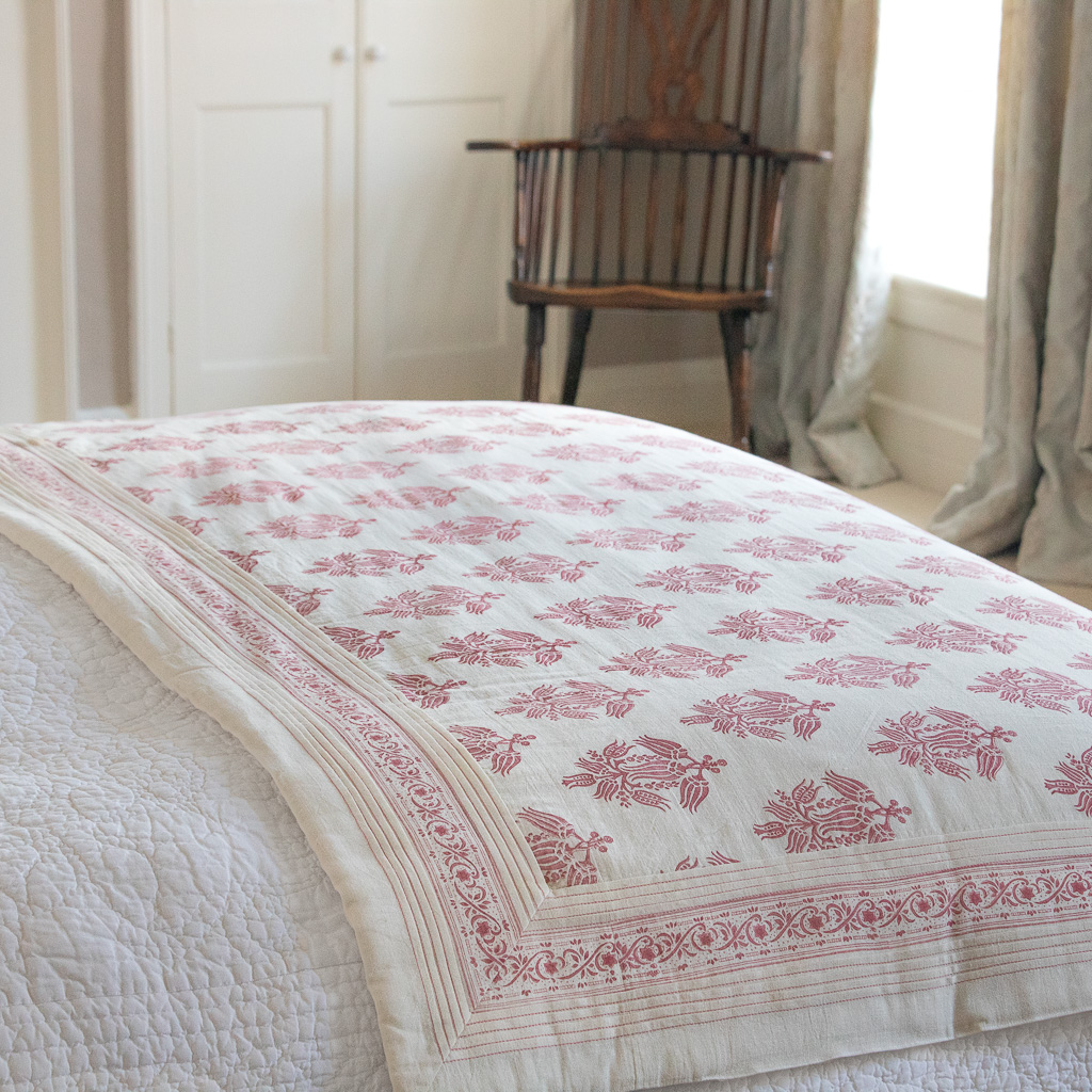 shenouk, luxury quilts, luxury bedcovers, quilts, bedcovers, coverlets, throws, wall hangings, indian block print, block print coverlets, block print bedcovers, block print quilts, online quilts, online shopping quilts, uk quilts, beautiful bedding