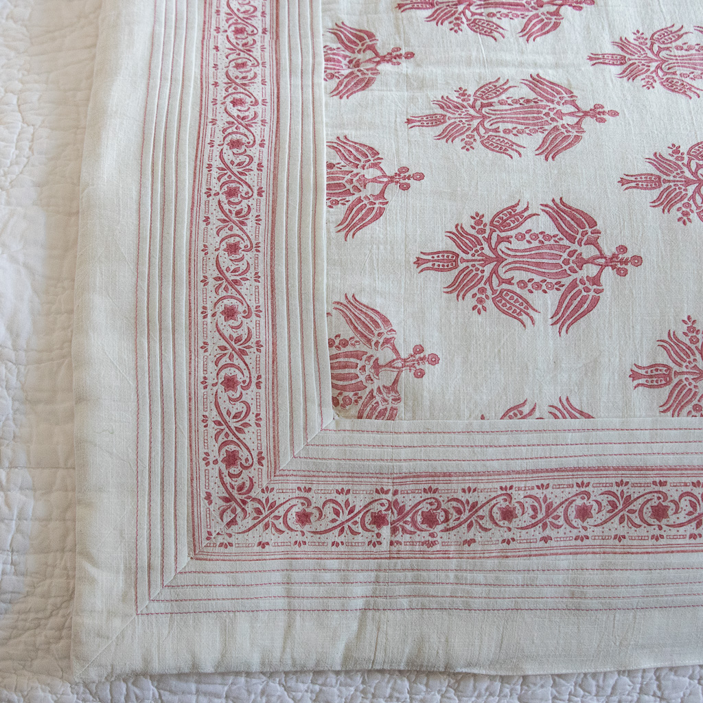 shenouk, luxury quilts, luxury bedcovers, quilts, bedcovers, coverlets, throws, wall hangings, indian block print, block print coverlets, block print bedcovers, block print quilts, online quilts, online shopping quilts, uk quilts, beautiful bedding