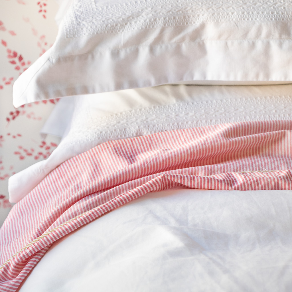 Dohars, sheets, bed sheets, sheeting, indian bedding, shenouk, luxury sheets, luxury bedding, block print sheets, block print bedding, online dohars, online shopping dohars, dohars uk, shopping dohars, indian sheets, soft sheets, softest sheets, English block print, bedroom sheets, luxury home fabrics, English home fabrics, English fabrics, block print fabrics