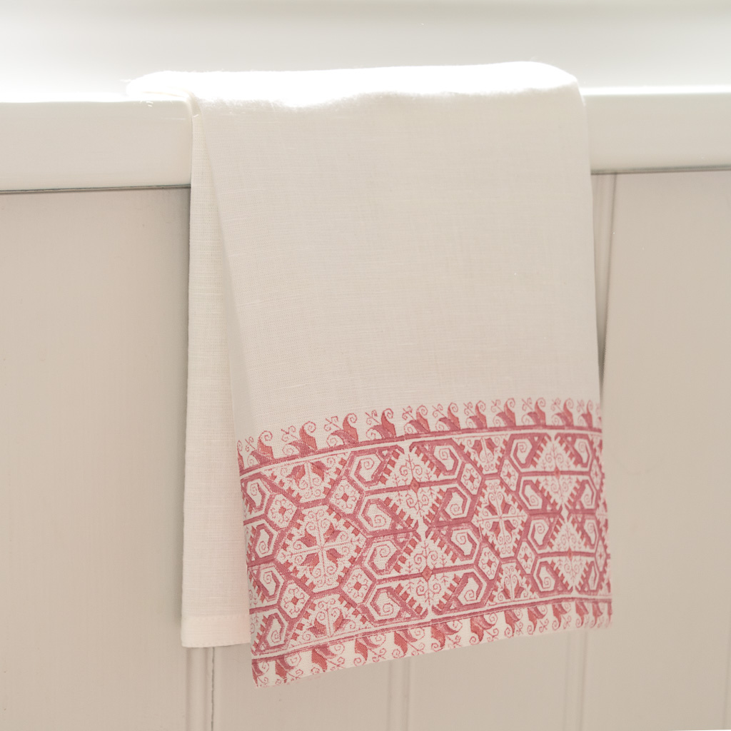 Livia Border in Dusty Rose