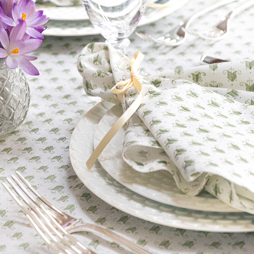 shenouk, luxury table linen, table linen, tablecloths, block print tablecloths, indian block print, English block print, online shopping block print, online block print, floral tablecloths, green tablecloths, handmade table linen, organic cotton tablecloths, block print tablecloths, block print napkins, block print table linen, indian textiles