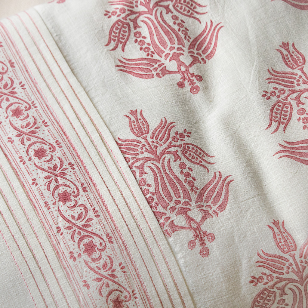 shenouk, luxury quilts, luxury bedcovers, quilts, bedcovers, coverlets, throws, wall hangings, indian block print, block print coverlets, block print bedcovers, block print quilts, online quilts, online shopping quilts, uk quilts, beautiful bedding