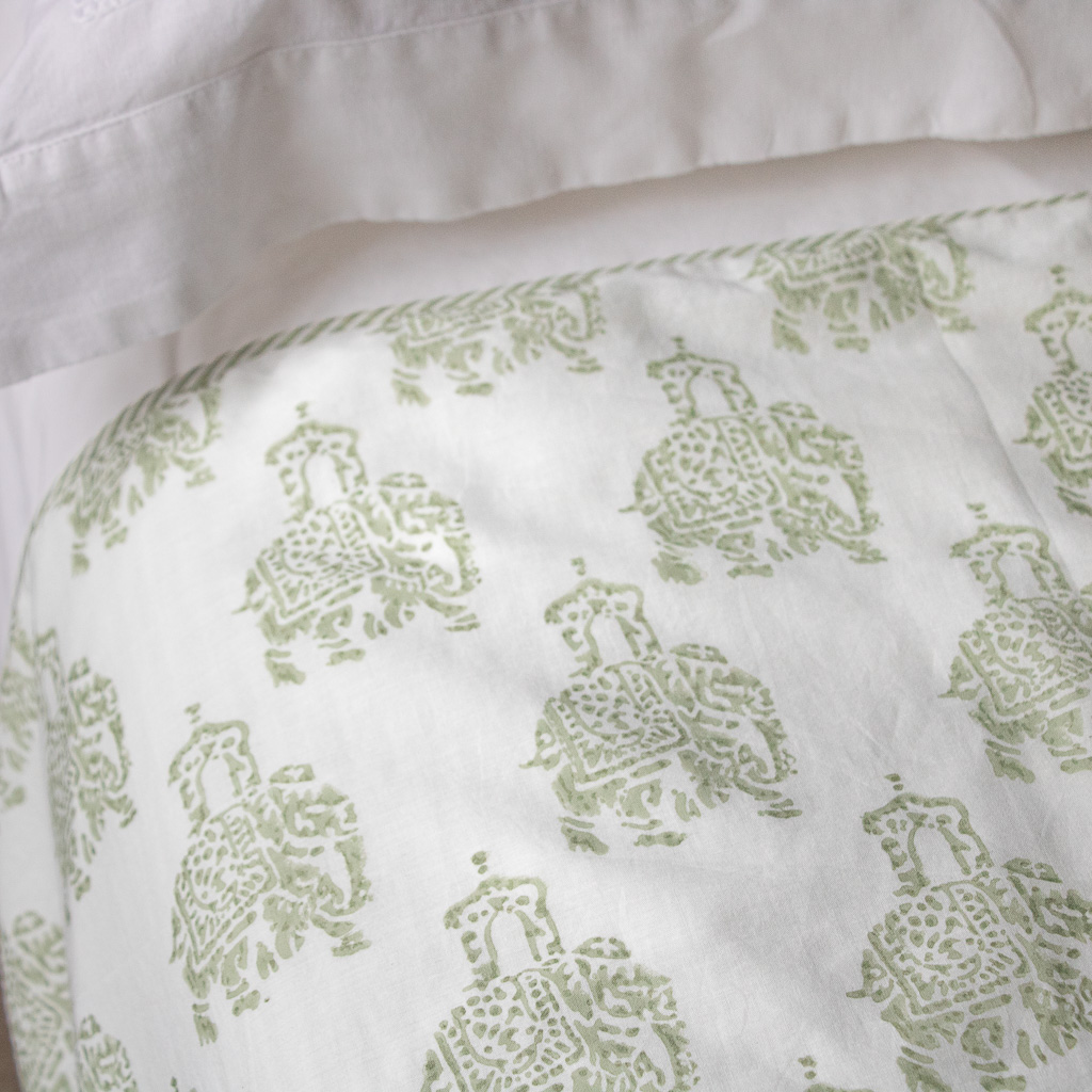 Dohars, sheets, bed sheets, sheeting, indian bedding, shenouk, luxury sheets, luxury bedding, block print sheets, block print bedding, online dohars, online shopping dohars, dohars uk, shopping dohars, indian sheets, soft sheets, softest sheets, English block print, bedroom sheets, luxury home fabrics, English home fabrics, English fabrics, block print fabrics