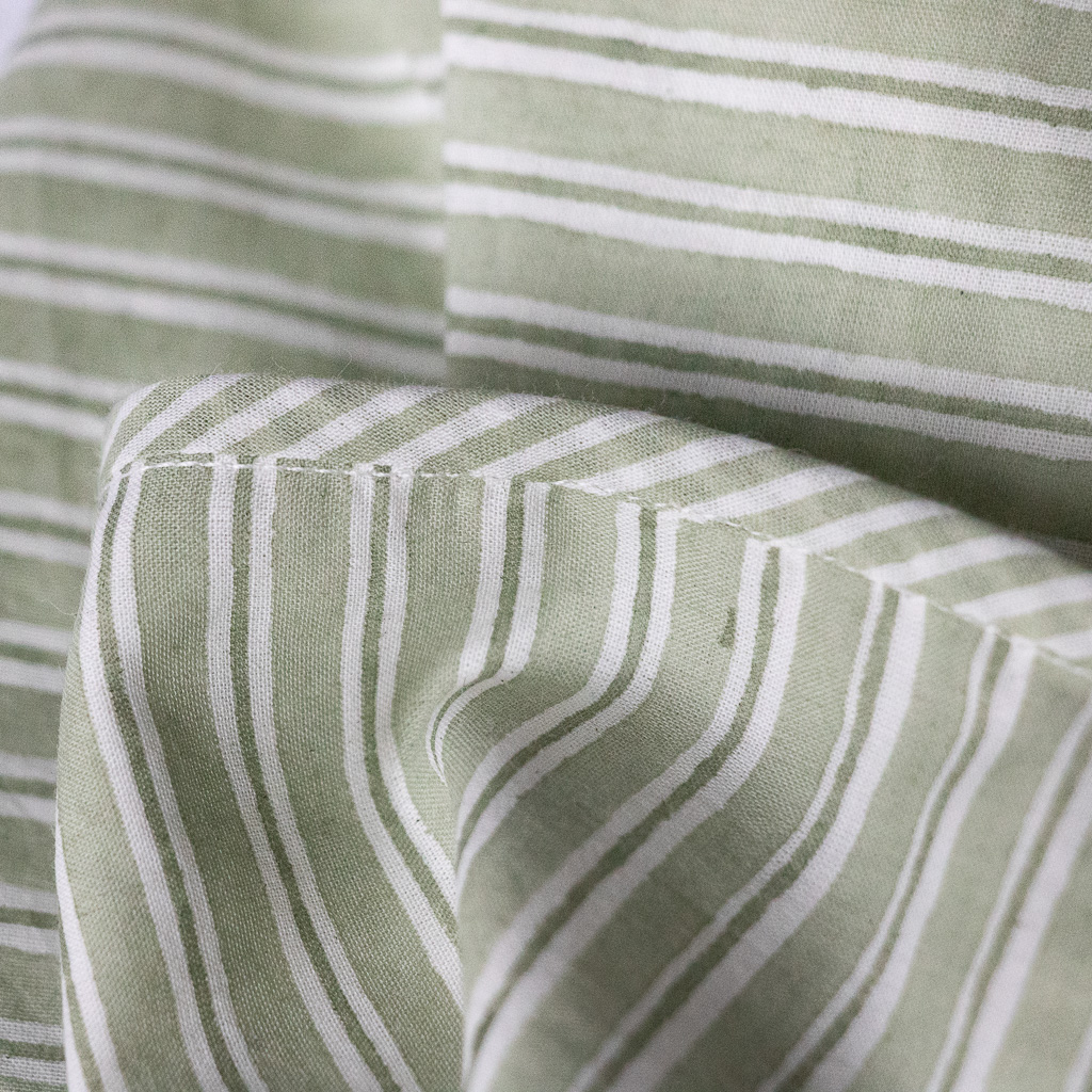 Dohars, sheets, bed sheets, sheeting, indian bedding, shenouk, luxury sheets, luxury bedding, block print sheets, block print bedding, online dohars, online shopping dohars, dohars uk, shopping dohars, indian sheets, soft sheets, softest sheets, English block print, bedroom sheets, luxury home fabrics, English home fabrics, English fabrics, block print fabrics