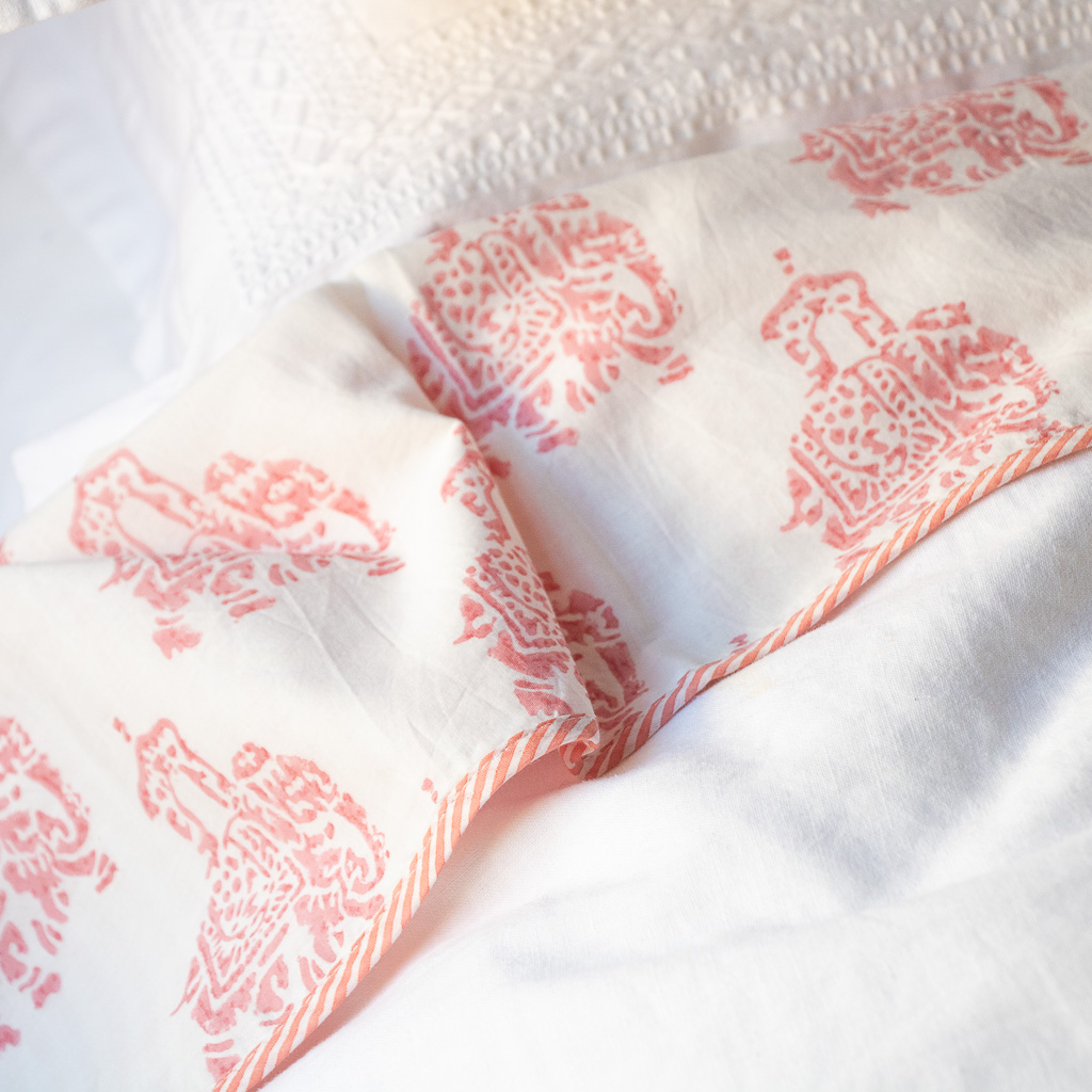 Dohars, sheets, bed sheets, sheeting, indian bedding, shenouk, luxury sheets, luxury bedding, block print sheets, block print bedding, online dohars, online shopping dohars, dohars uk, shopping dohars, indian sheets, soft sheets, softest sheets, English block print, bedroom sheets, luxury home fabrics, English home fabrics, English fabrics, block print fabrics