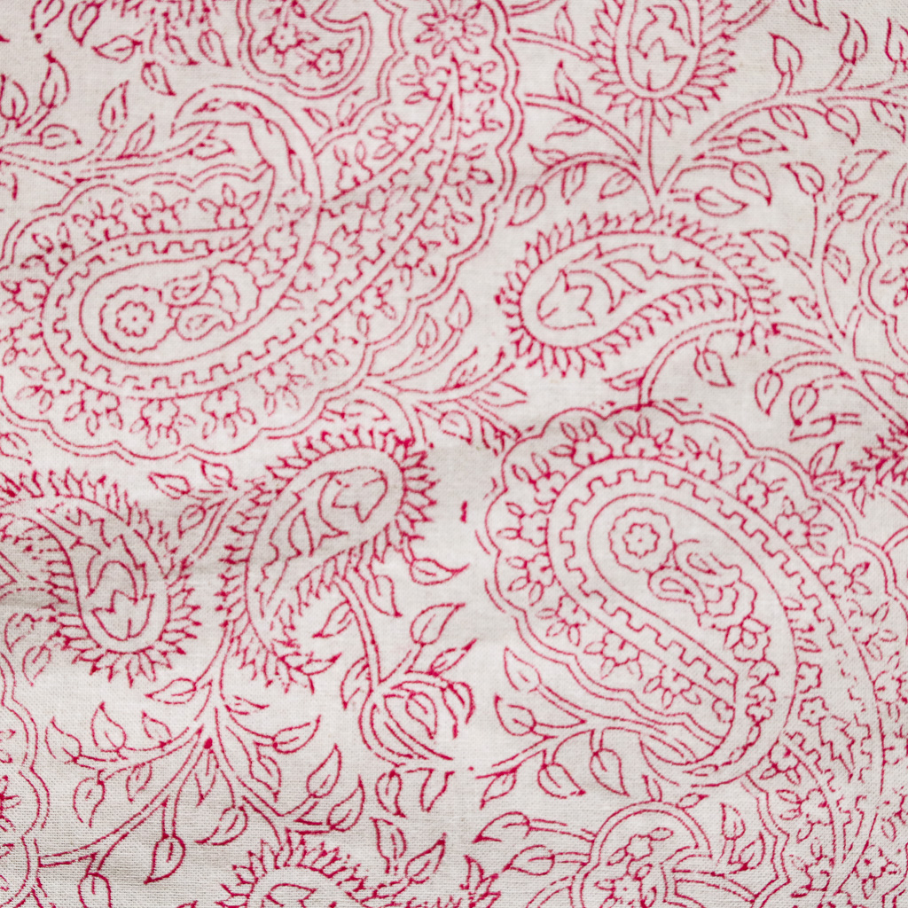 Berry Pink Jal Paisley Fabric. Indian block print fabric. Block print fabric. Berry Pink Jal Paisley Fabric. Indian block print fabric. Block print fabric.