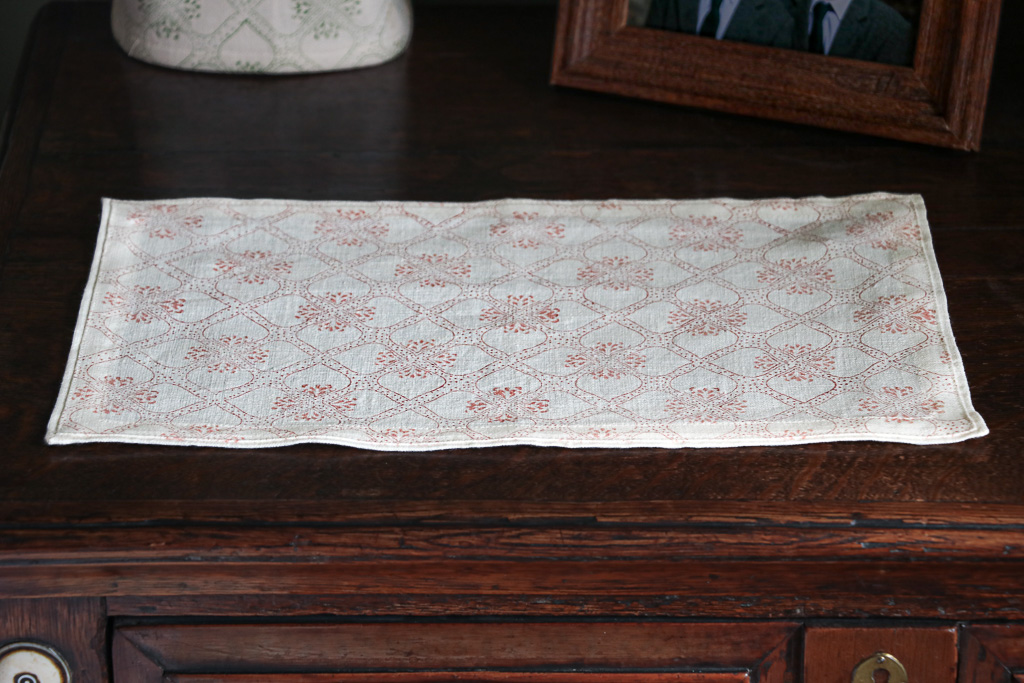 Mira Accent Mat in Dusty Rose, Block print fabrics, block print home accessories, block print bedroom accessories, indian block print, shenouk, indian block print textiles Mira Accent Mat in Dusty Rose, Block print fabrics, block print home accessories, block print bedroom accessories, indian block print, shenouk, indian block print textiles